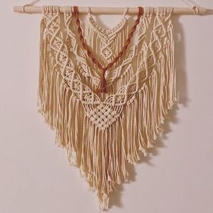 Macrame wall hanging